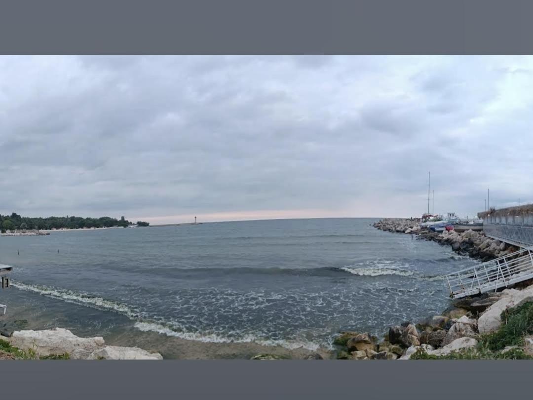 Апартамент- Вила Флоренс На 600 М От Плажа! Varna Buitenkant foto
